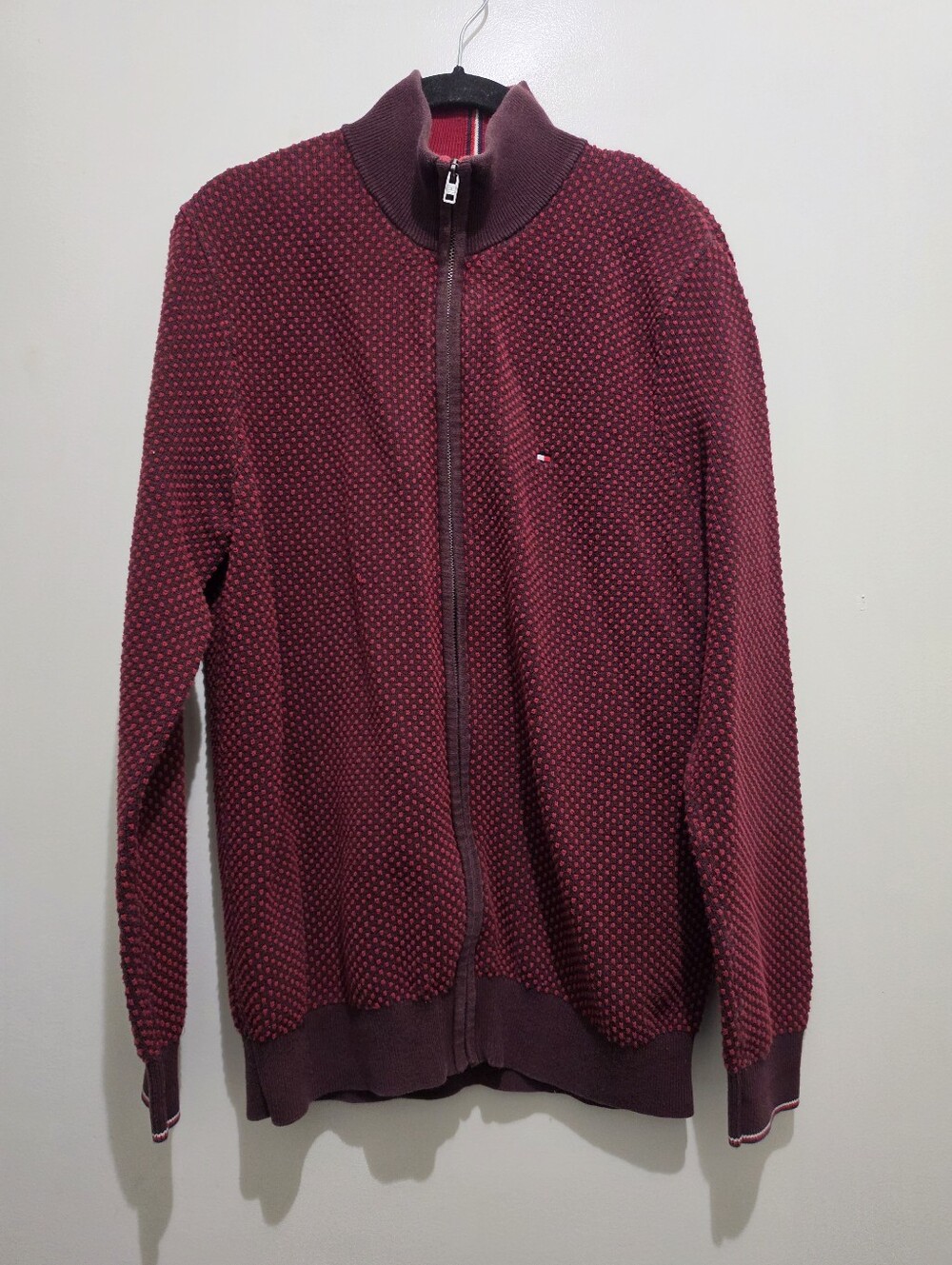 Tommy Hilfiger Men's Sweater L